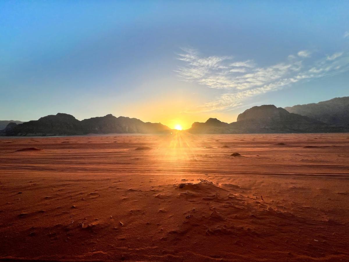 Wadi Rum Shooting Stars Camp Экстерьер фото