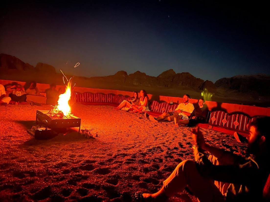 Wadi Rum Shooting Stars Camp Экстерьер фото