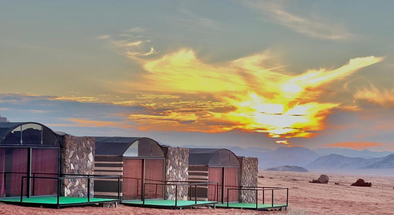 Wadi Rum Shooting Stars Camp Экстерьер фото
