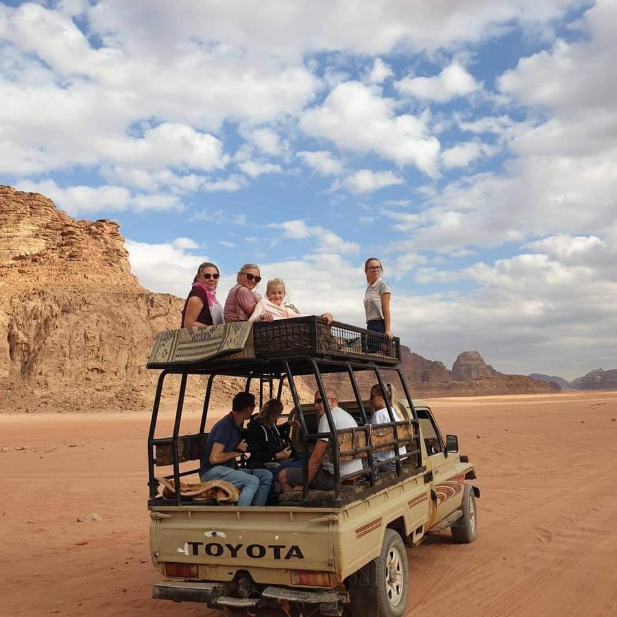 Wadi Rum Shooting Stars Camp Экстерьер фото