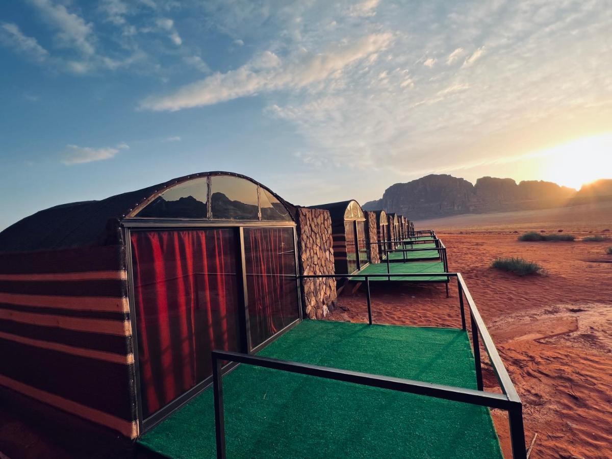 Wadi Rum Shooting Stars Camp Экстерьер фото